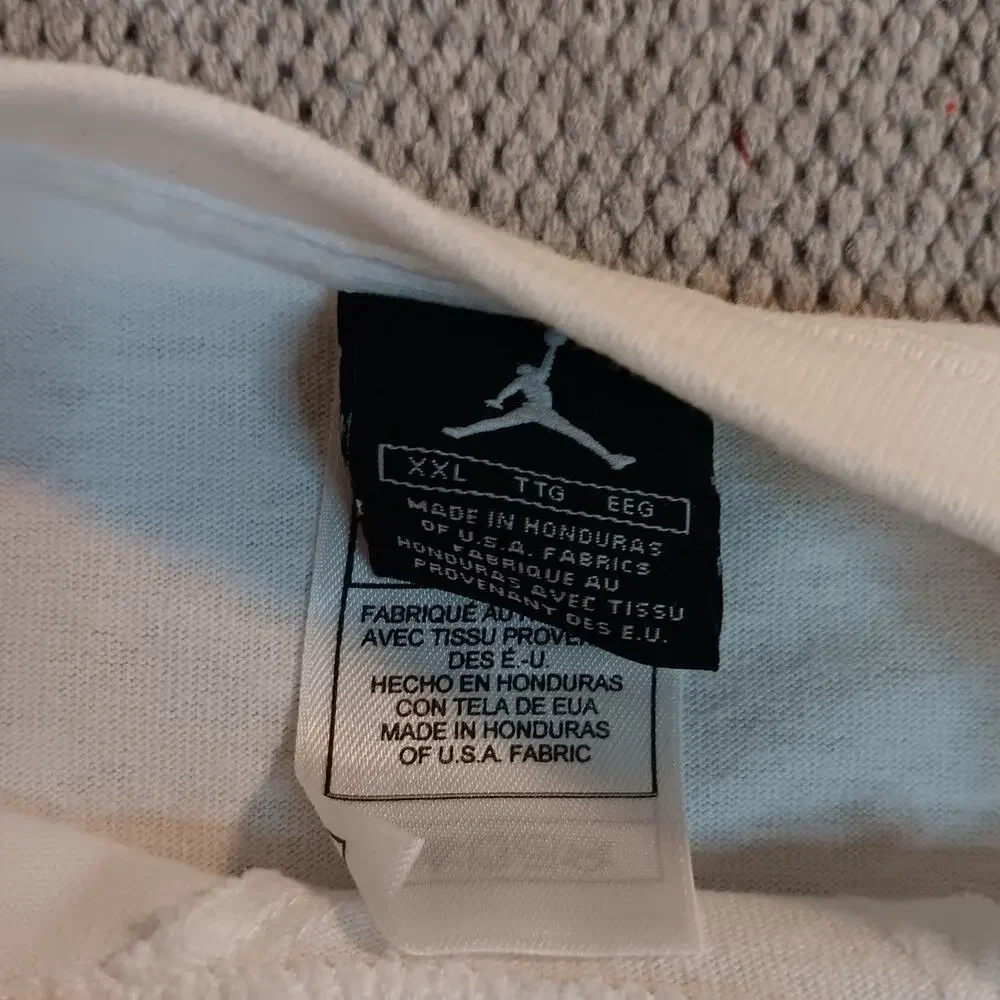 Nike Air Jordan Sneaker Tech Tee Mens XXL White Jumpman Logo Basketball Shoe Y2K
